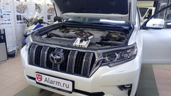 Toyota Land Cruiser Prado установка охранного комплекса на базе Pandora DXL 4710